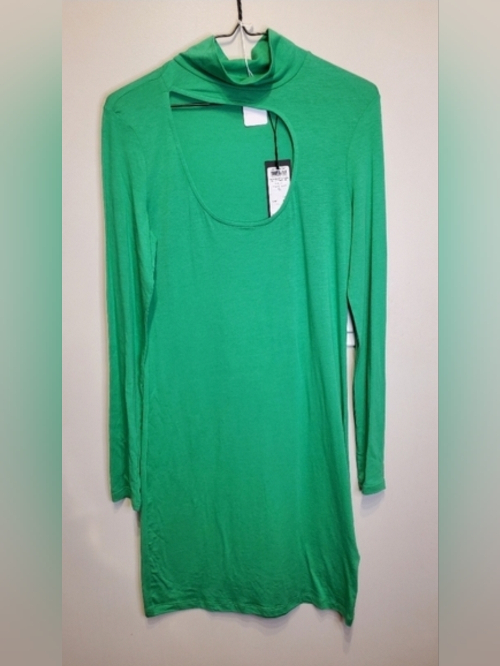 295. NWT - Vero Moda Cut Out Dress - Green - Picture 2 of 6